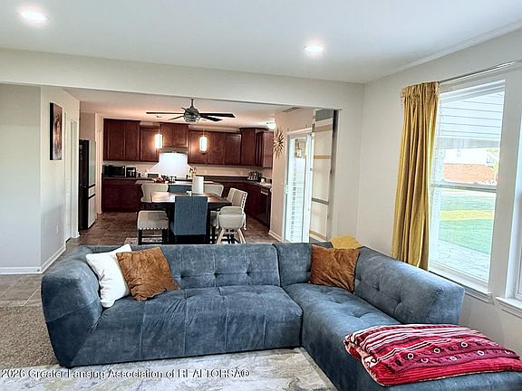 4th image of 41196 Dortmund Dr