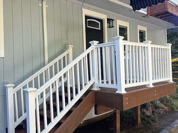 2nd image of 898 Bonita Dr #1