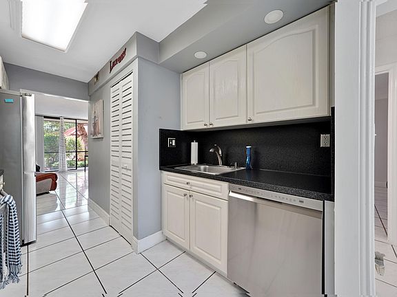 5th image of 7451 NW 16th Street #108