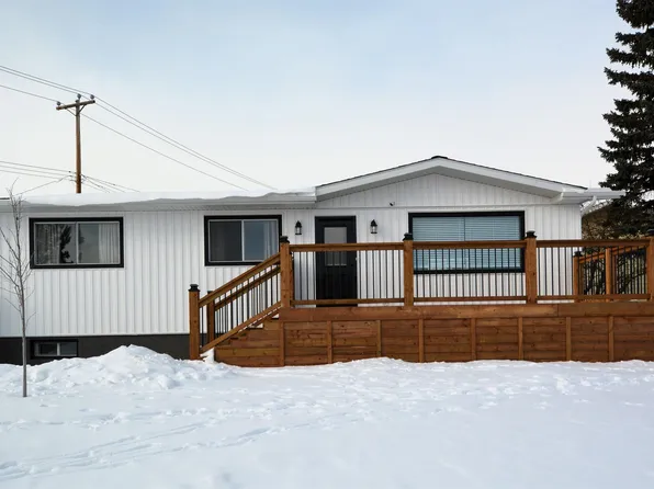 1102 55th St, Edson, AB T7E 1J7