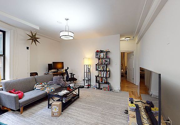 2nd image of 245 W 51st St #58
