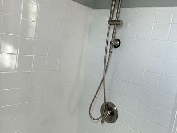 4th image of 406 11th Ave N APT 2