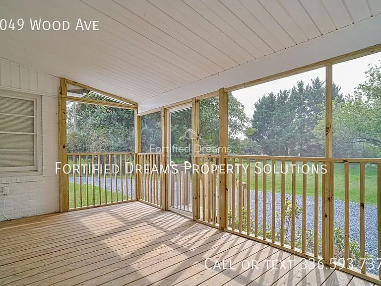 4049 Wood Ave — Photo 5
