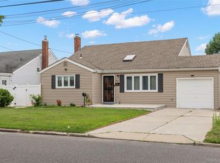 92 W 21st Street, Deer Park, NY 11729