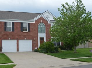 3838 Bach Grove Ct, Amelia, OH 45102