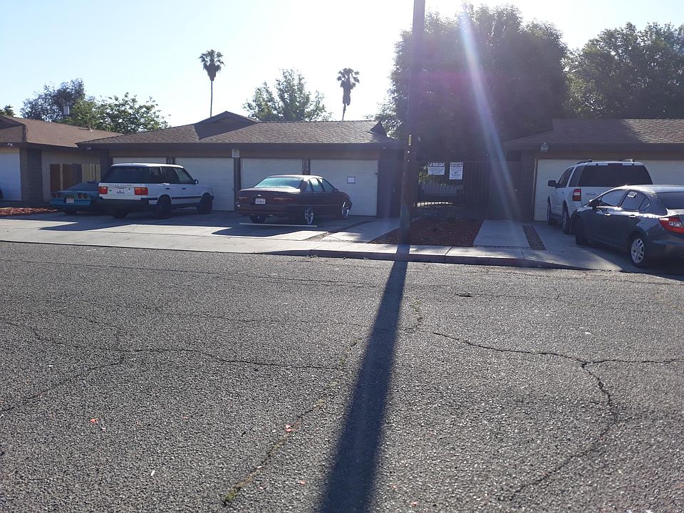 1st image of 242 N Valley View Dr