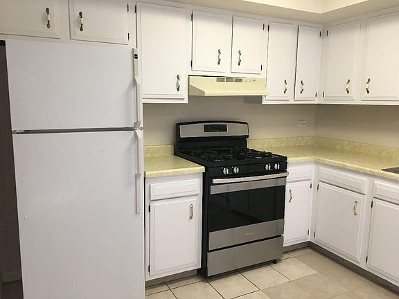 5th image of 236 Oakwood Ln