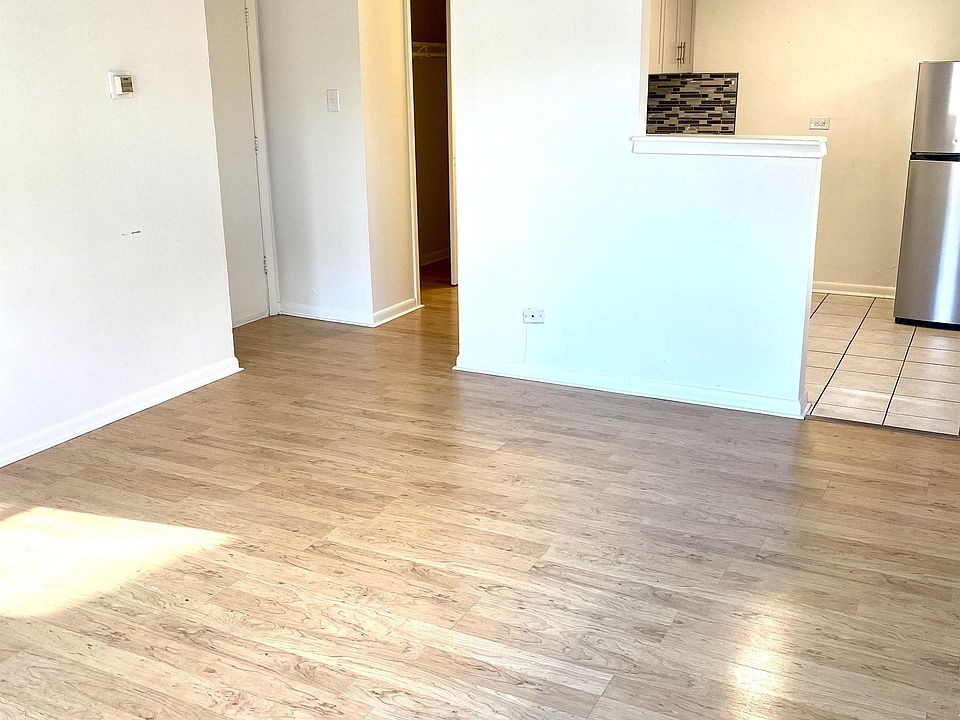 1st image of 1415 N Pearl St #10979975