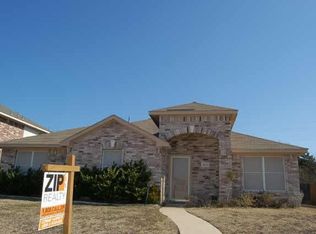 320 Timberline Dr, Cedar Hill, TX 75104