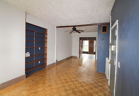 3rd image of 307 Smith St #3