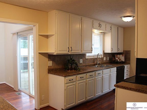 3rd image of 7516 S 76th Ave