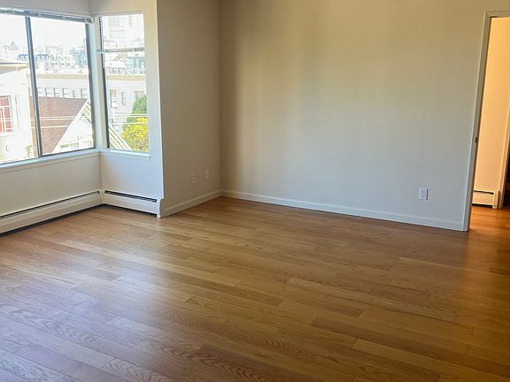 2nd image of 1675 Green St APT 11