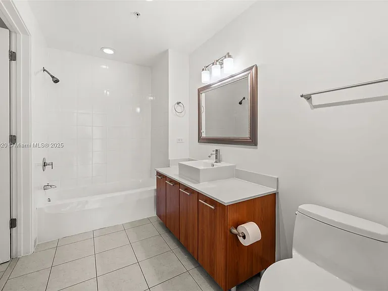 3301 NE 1st Ave #H3004 — Photo 21