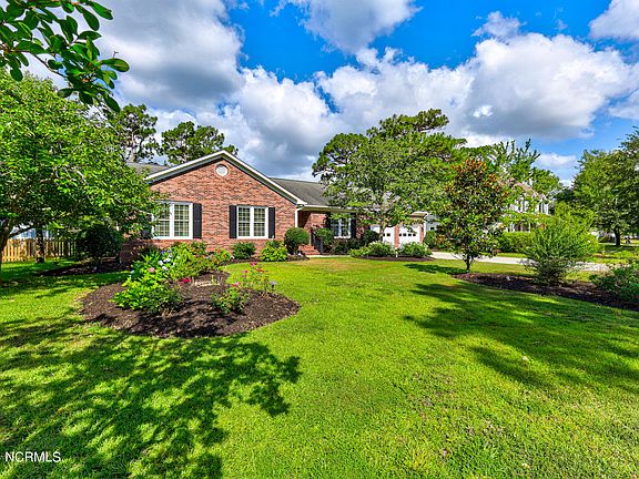 4th image of 3118 Scarborough Drive