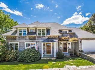 11 Mount Pleasant Ave, Hull, MA 02045