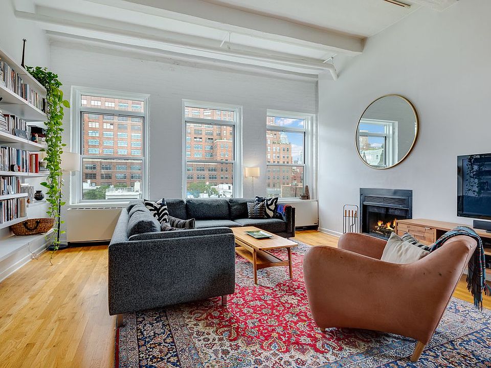 1st image of 321 W 13th St APT 7B