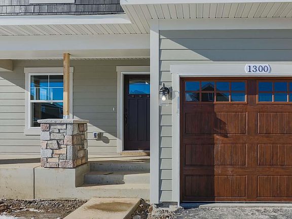 Located on 7207 in Dancing Waters in Woodbury, MN