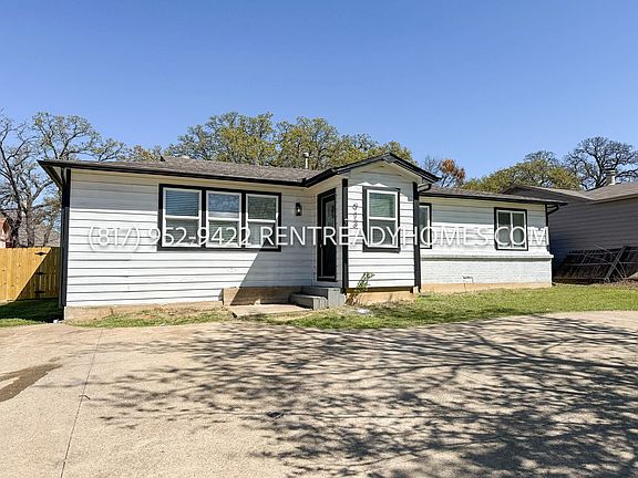 2nd image of 913 Harrison Dr