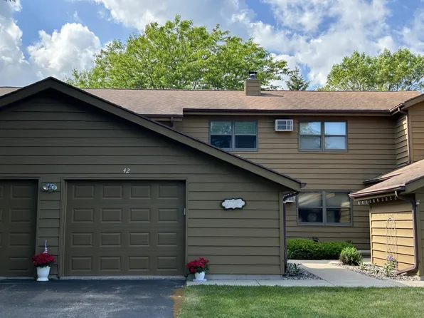 1115 Daniel Ct APT 42, Neenah, WI 54956