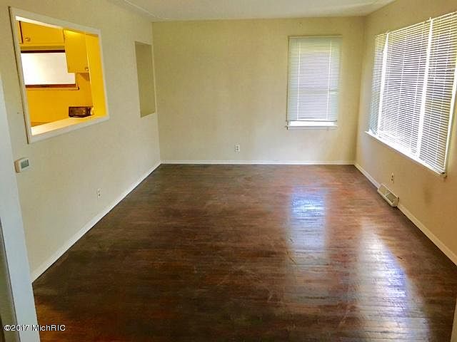 1st image of 1680 Catherine Ave