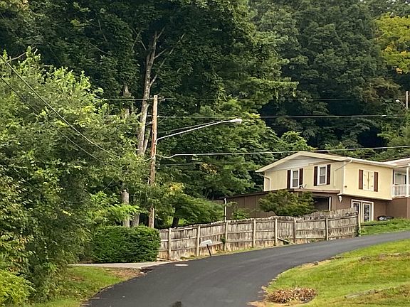 4th image of 408 Mullins St