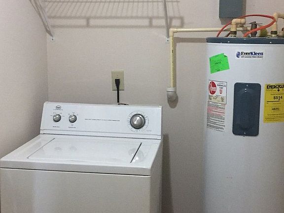 5th image of 146 S Killarney Ln APT 12