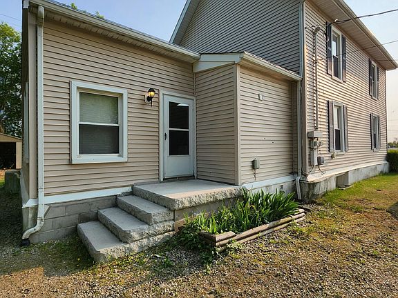 2nd image of 109 S Saginaw St #2
