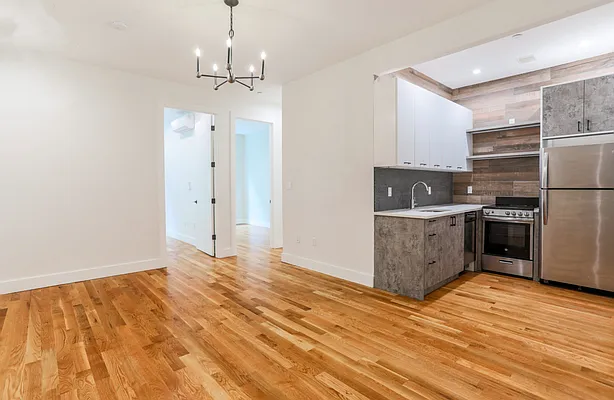 Rented by Brooklyn Group | media 72