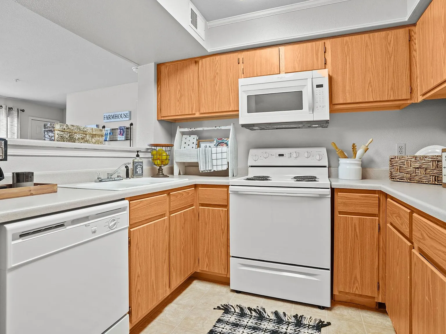 Remington Wichita Apts. — Photo 2