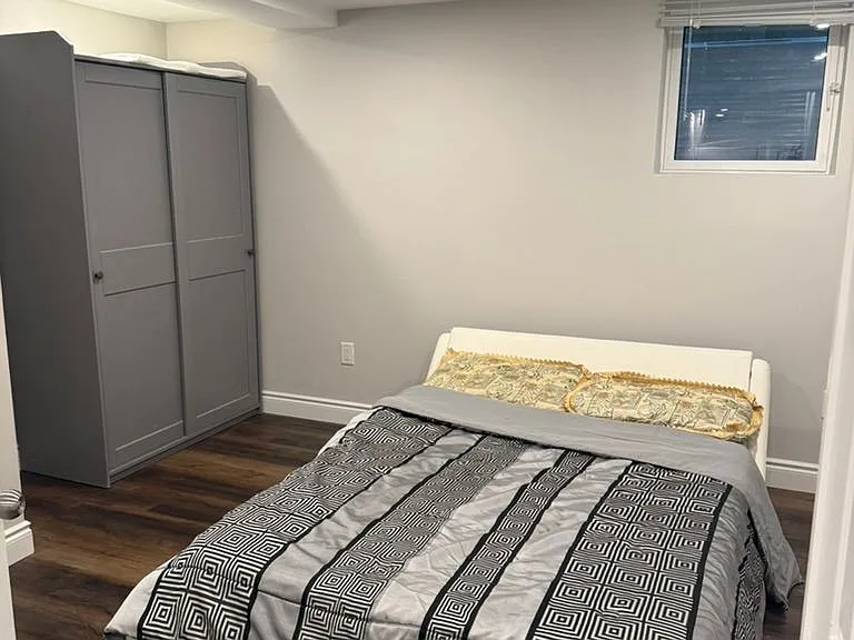 1499 Hollywell Ave #BASEMENT — Photo 17