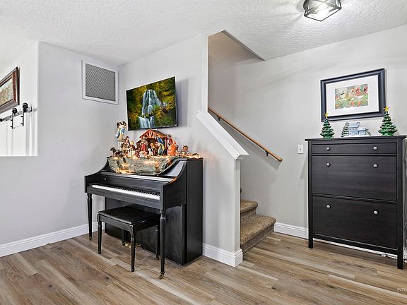 5th image of 9321 W Lillywood Dr