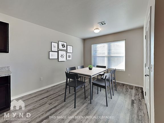 2nd image of 1921 Hannah Ln