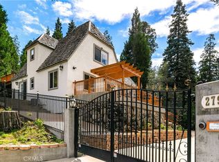 27981 Lakes Edge Rd, Lake Arrowhead, CA 92352