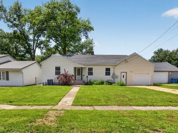315 9th Ave, De Witt, IA 52742