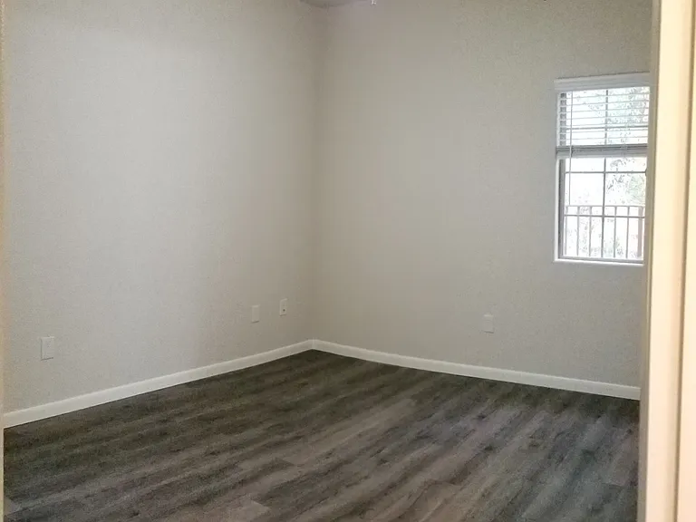 105B Jefferson St — Photo 5