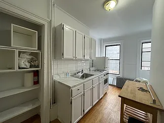 Rented by URBAN UTOPIA REALTY LLC