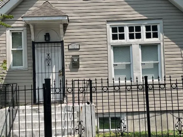 7927 S Burnham Ave, Chicago, IL 60617