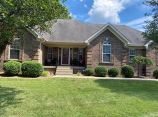 10705 Grape Arbor Dr, Louisville, KY 40272