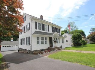23 Washington Ave, Danbury, CT 06810
