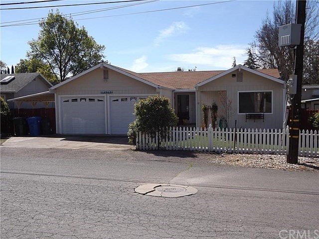 Well kept home.  Large rooms.