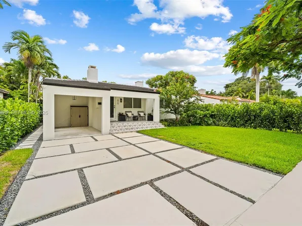 829 Granada Groves Ct, Coral Gables, FL 33134