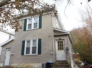 12 Spring St, Auburn, NY 13021