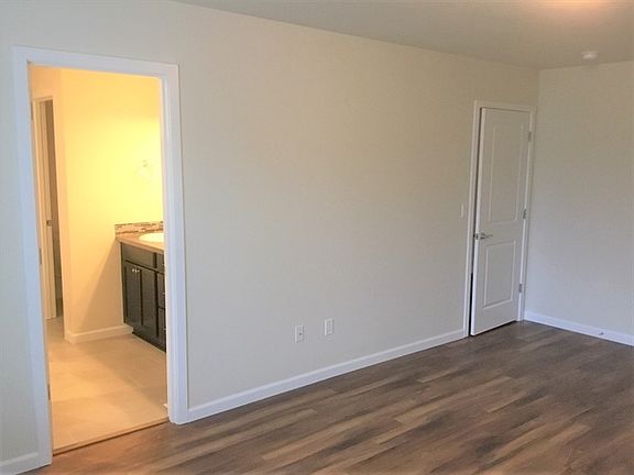 5th image of 9007 NE 165th Ave
