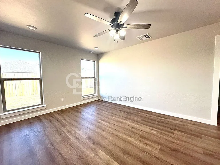 2912 Corpus Ave — Photo 10