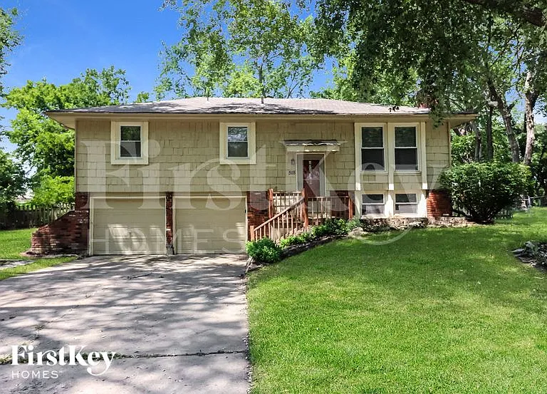 518 S Adams St — Photo 1