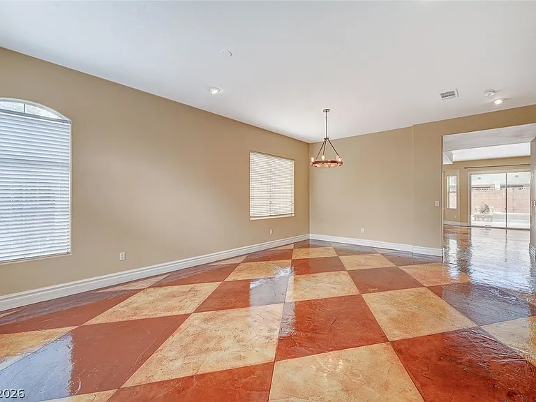 9462 Castillana Ct — Photo 17