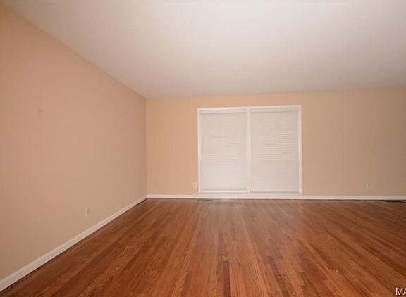 2nd image of 821 Judson Manor Dr