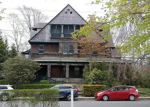 37 Catherine St Photo 1