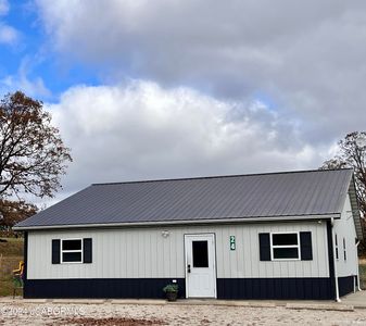 24 Boonedocks Trl, Linn, MO, 65051