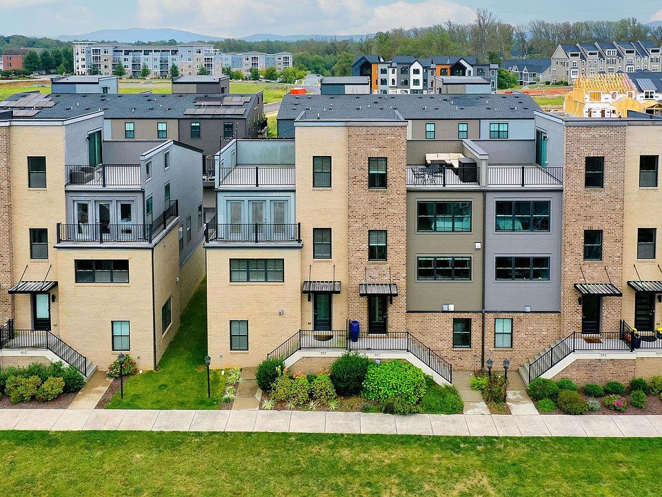 1st image of 407 Fennel Rd